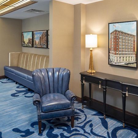 Hotel On Phillips Су-Фолс Экстерьер фото