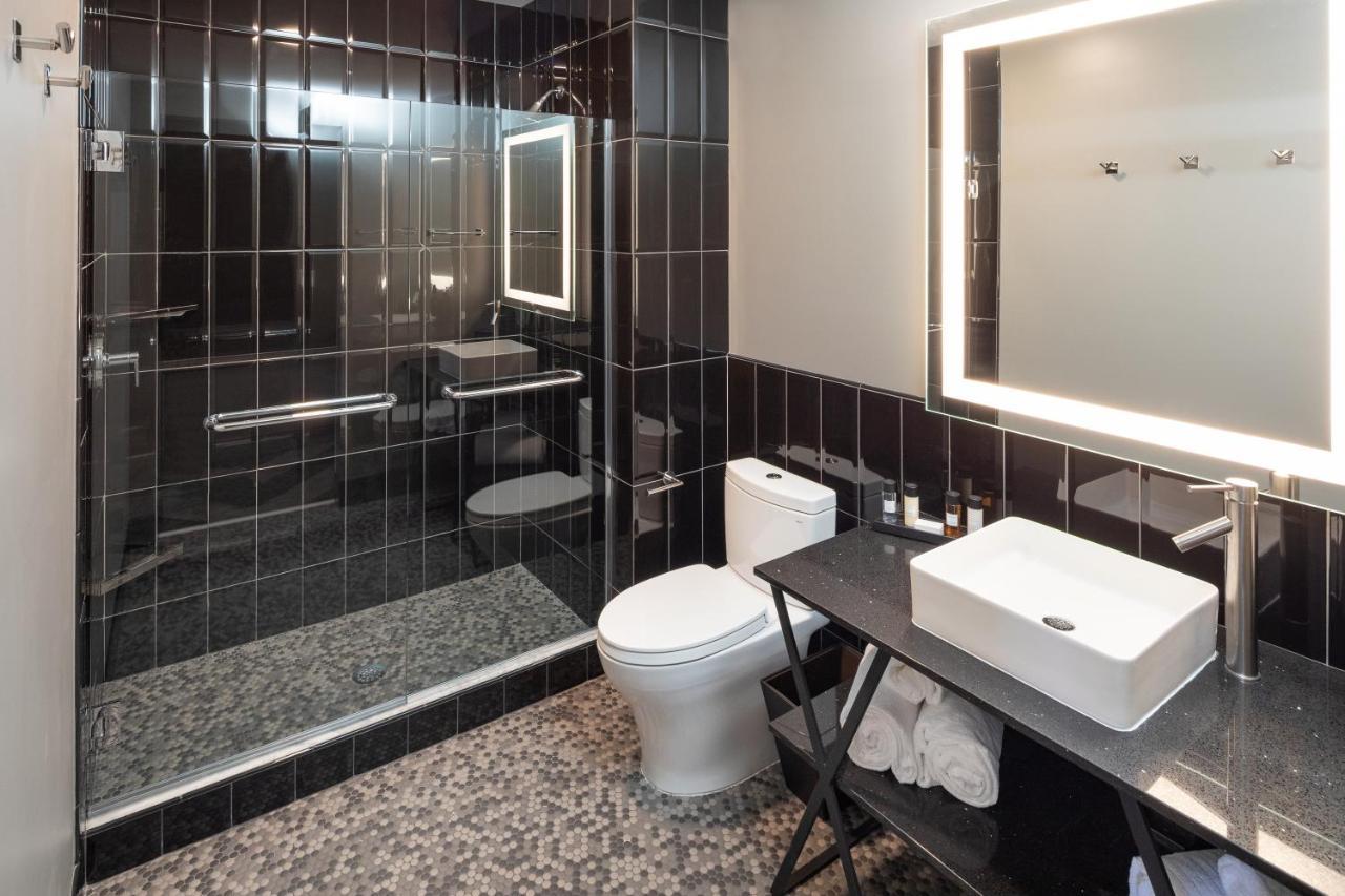 Hotel On Phillips Су-Фолс Экстерьер фото