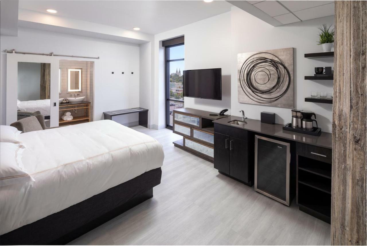 Hotel On Phillips Су-Фолс Экстерьер фото